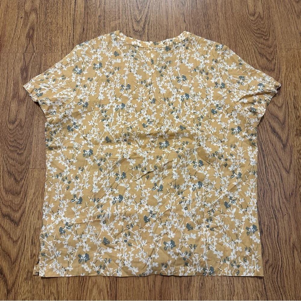 Kuhl yellow White floral shirt sleeve front buttons top Shirt cotton blend - Picture 2 of 5